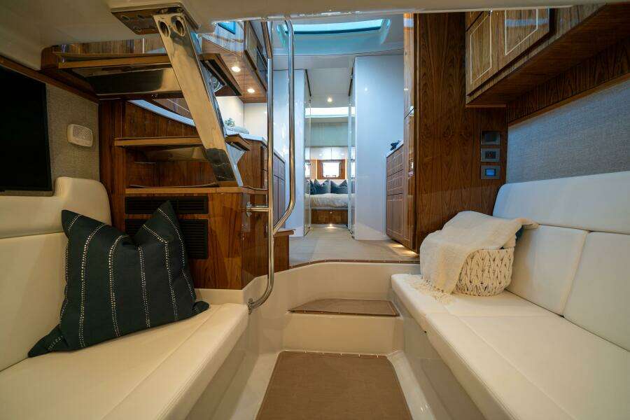 56ft HCB Yacht For Sale
