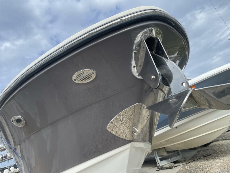 27' 2008 Sea Ray 270 SLX