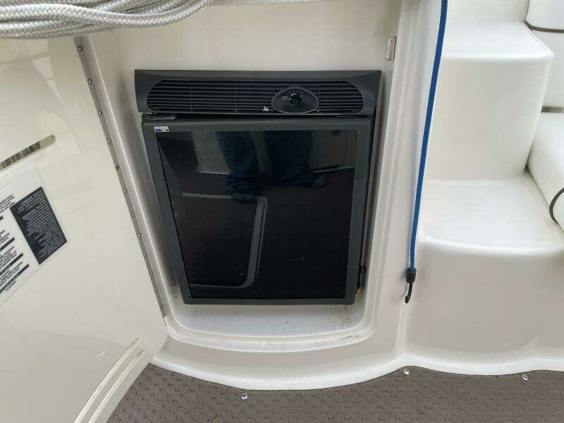 27ft Sea Ray Yacht For Sale