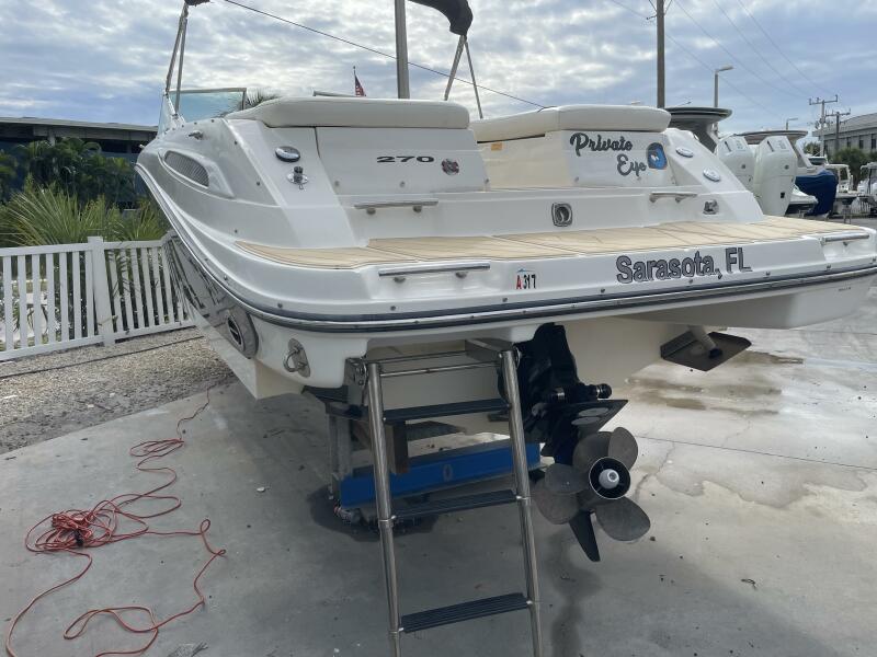 27' 2008 Sea Ray 270 SLX