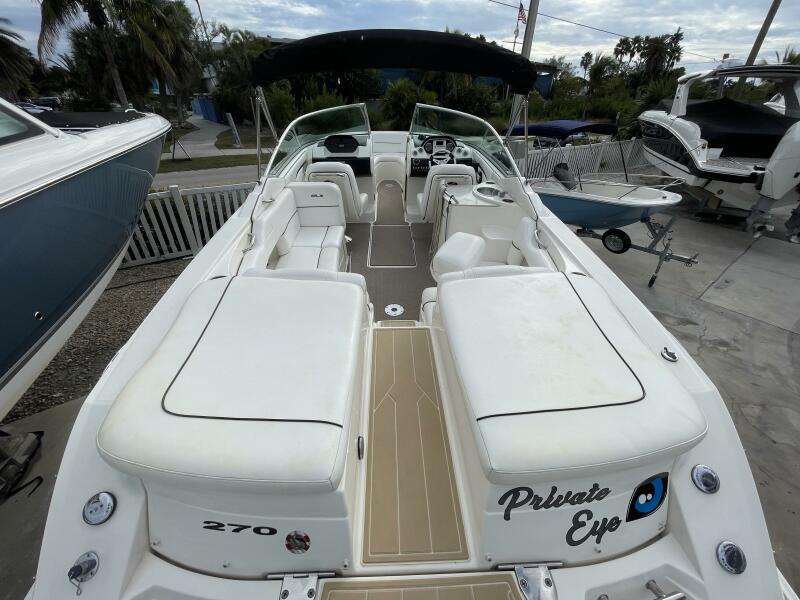 27' 2008 Sea Ray 270 SLX