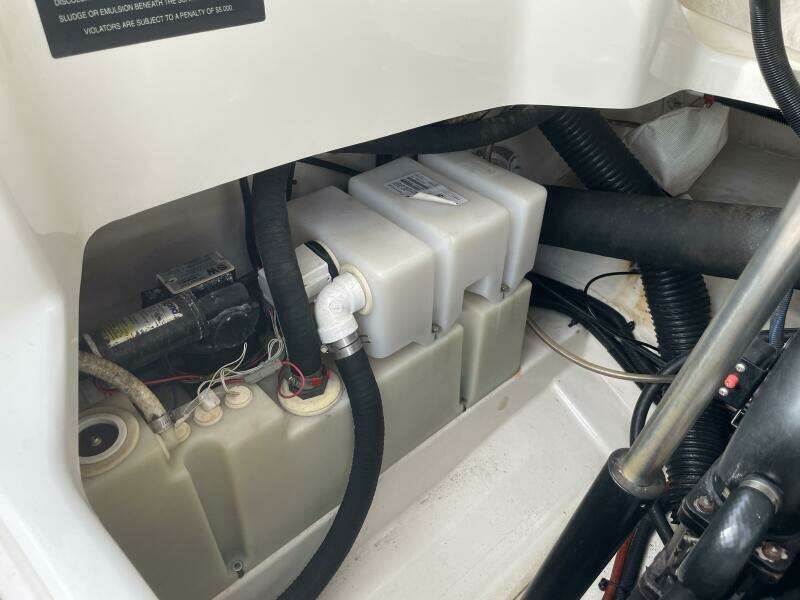 27ft Sea Ray Yacht For Sale