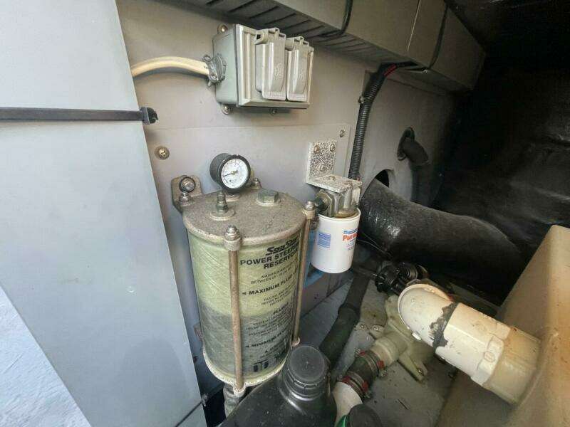 Double Kickback IV 48ft Sea Ray Yacht For Sale