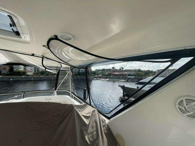 Double Kickback IV 48ft Sea Ray Yacht For Sale