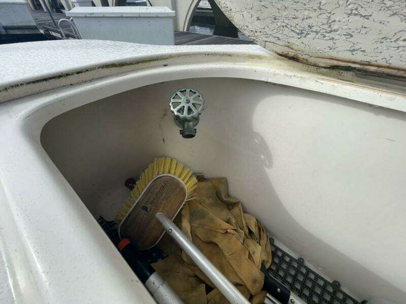 Double Kickback IV 48ft Sea Ray Yacht For Sale