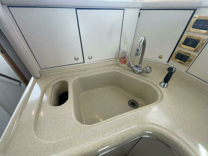 Double Kickback IV 48ft Sea Ray Yacht For Sale