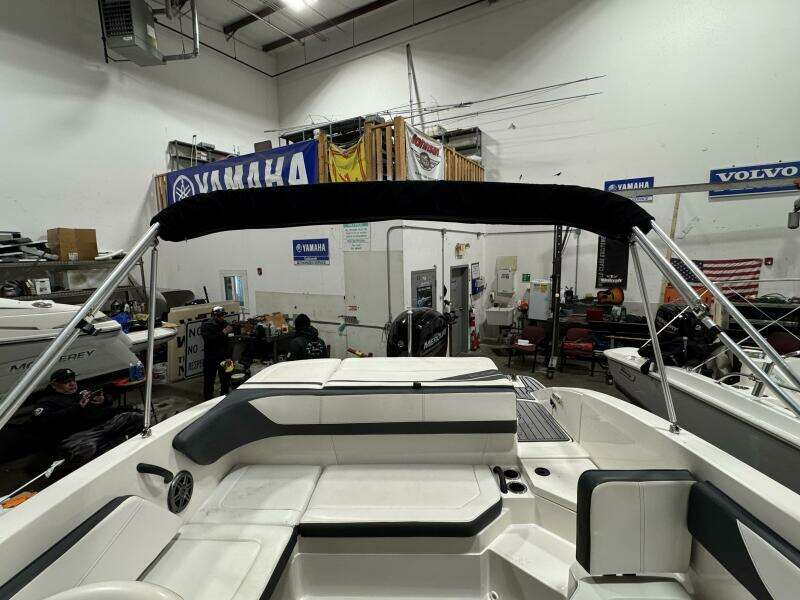 21ft Sea Ray Yacht For Sale