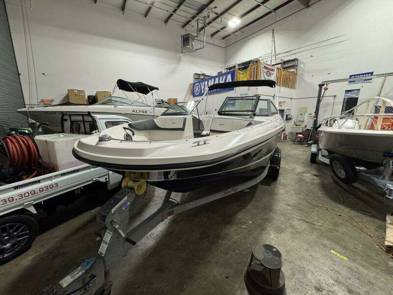 21ft Sea Ray Yacht For Sale