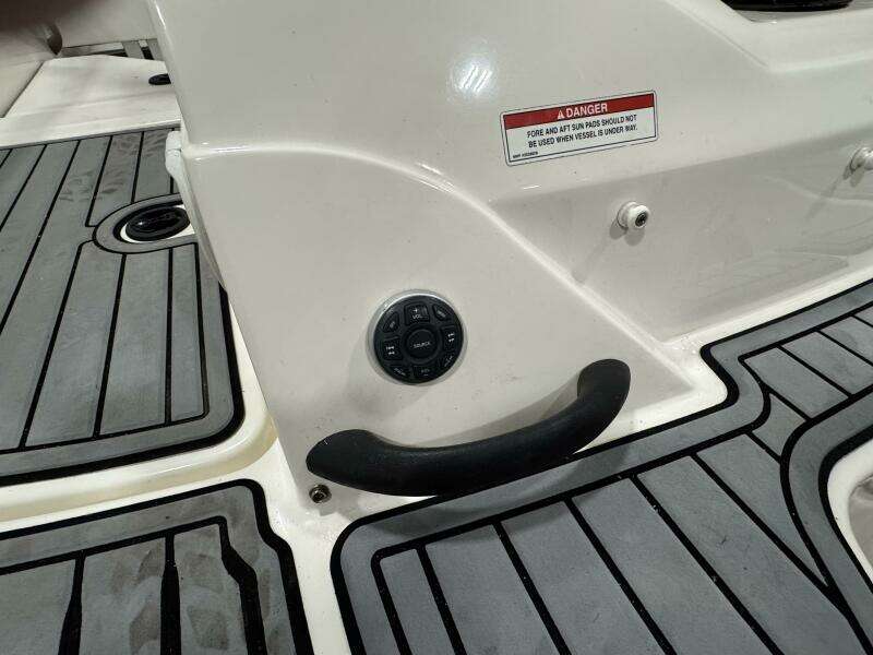 21ft Sea Ray Yacht For Sale