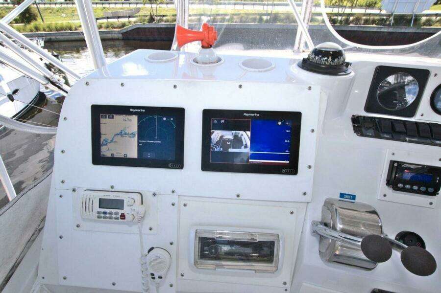 Fish Daddy 36ft Luhrs Yacht For Sale