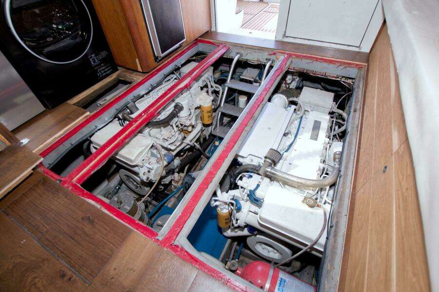 Fish Daddy 36ft Luhrs Yacht For Sale