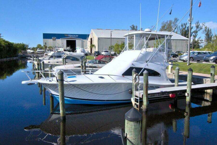 Fish Daddy 36ft Luhrs Yacht For Sale