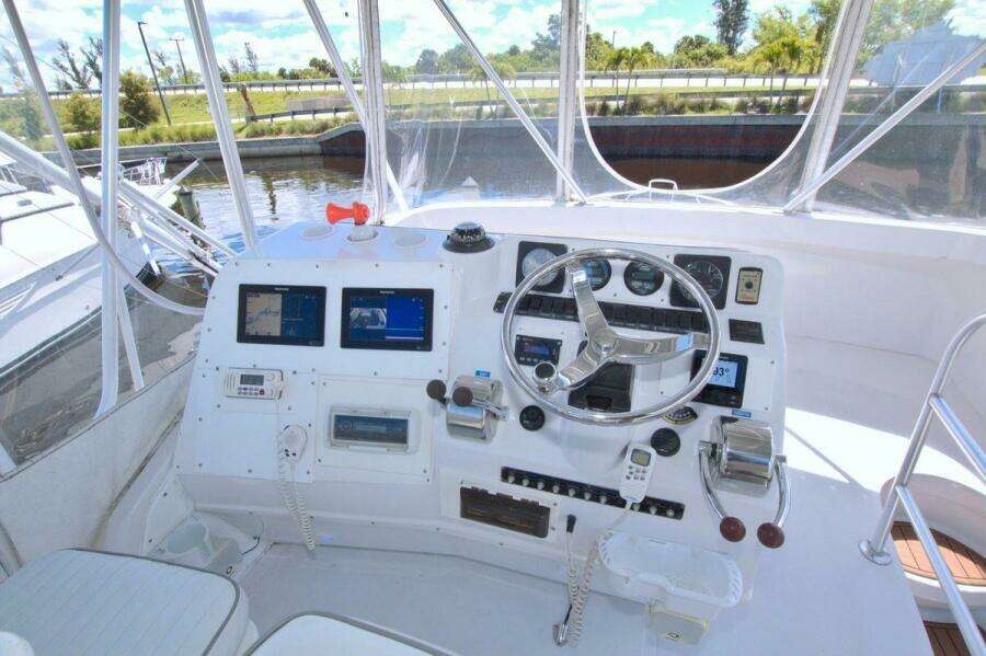 Fish Daddy 36ft Luhrs Yacht For Sale