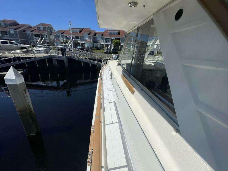 Wastin Away 47ft Chris Craft Yacht For Sale