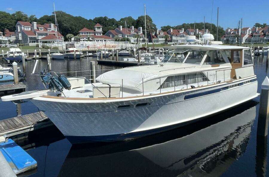 Wastin Away 47ft Chris Craft Yacht For Sale