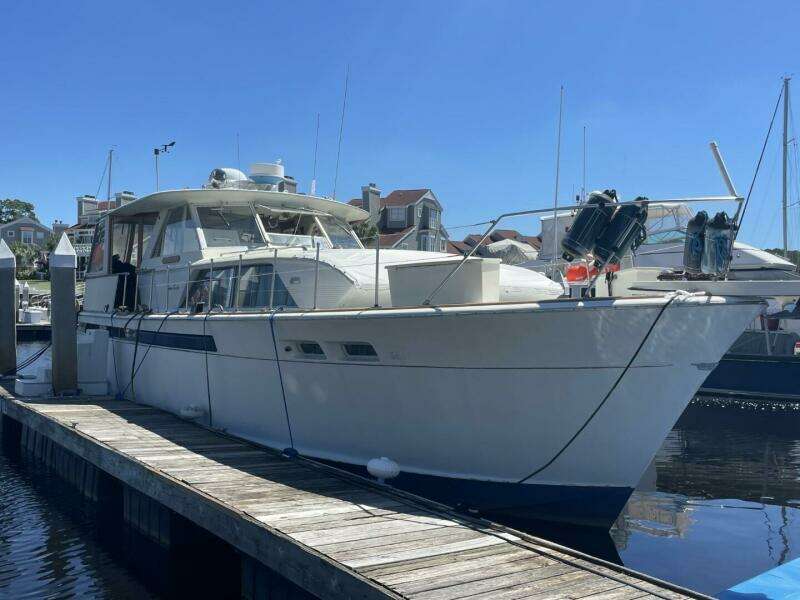 Wastin Away 47ft Chris Craft Yacht For Sale