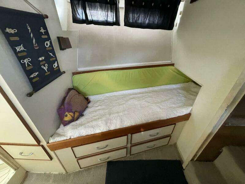 Wastin Away 47ft Chris Craft Yacht For Sale