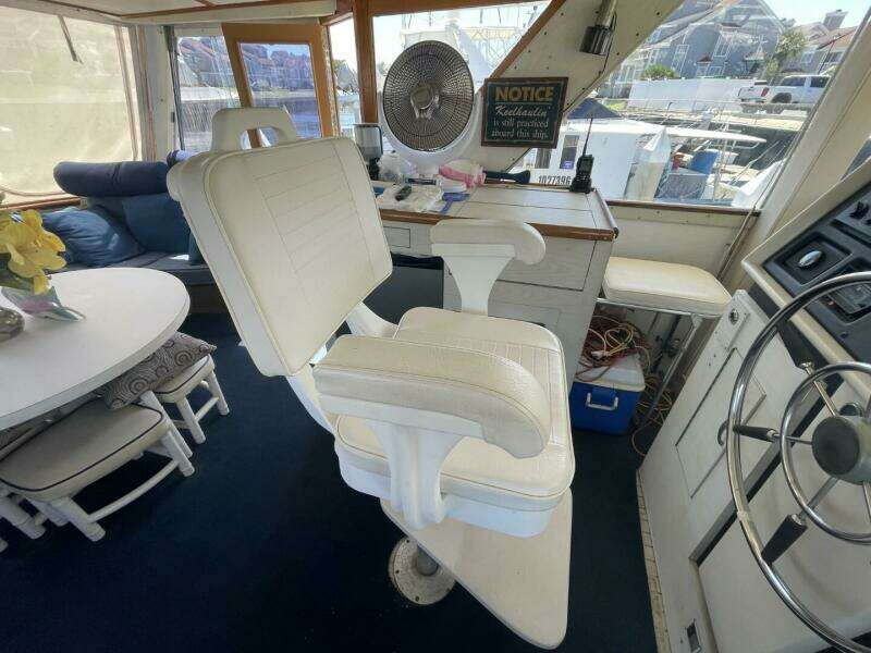 Wastin Away 47ft Chris Craft Yacht For Sale