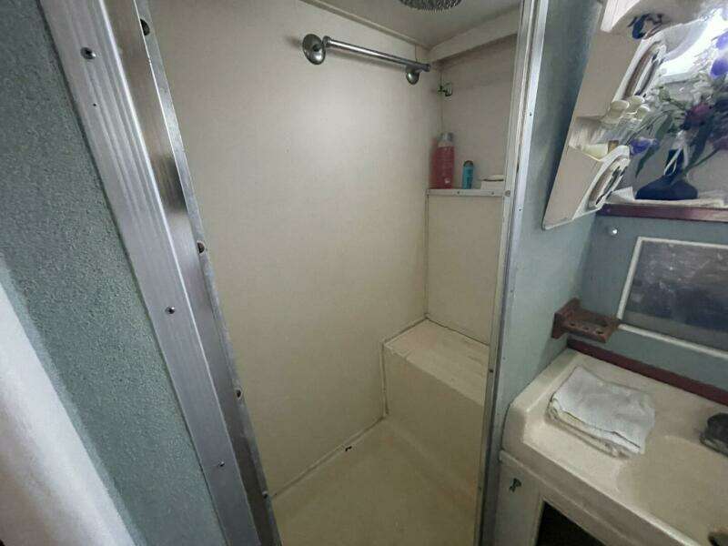 Wastin Away 47ft Chris Craft Yacht For Sale