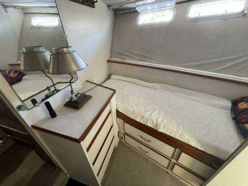 Wastin Away 47ft Chris Craft Yacht For Sale