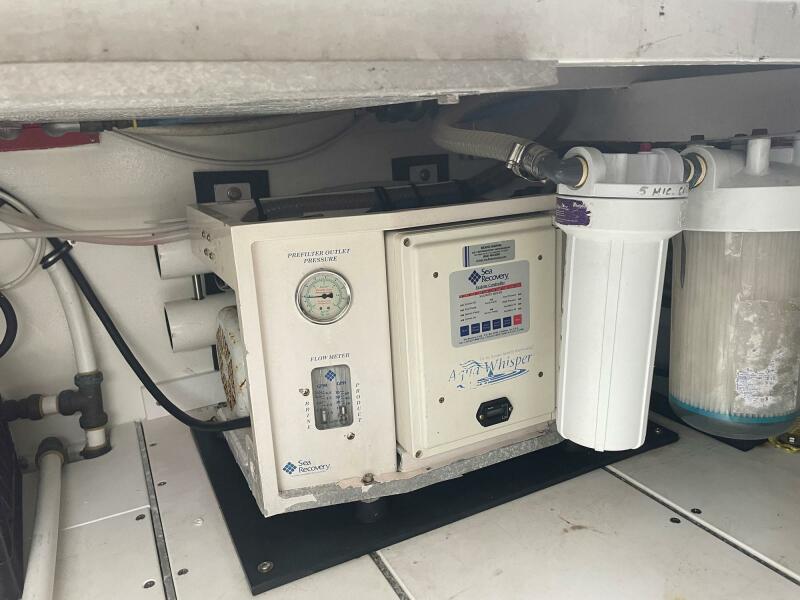 57' 2001 Custom Carolina Lydia 57 Sportfish