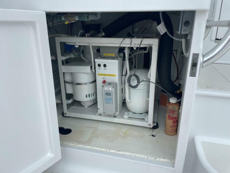 57' 2001 Custom Carolina Lydia 57 Sportfish