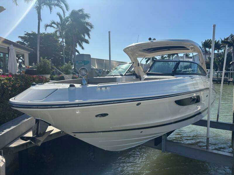 35ft Sea Ray Yacht For Sale