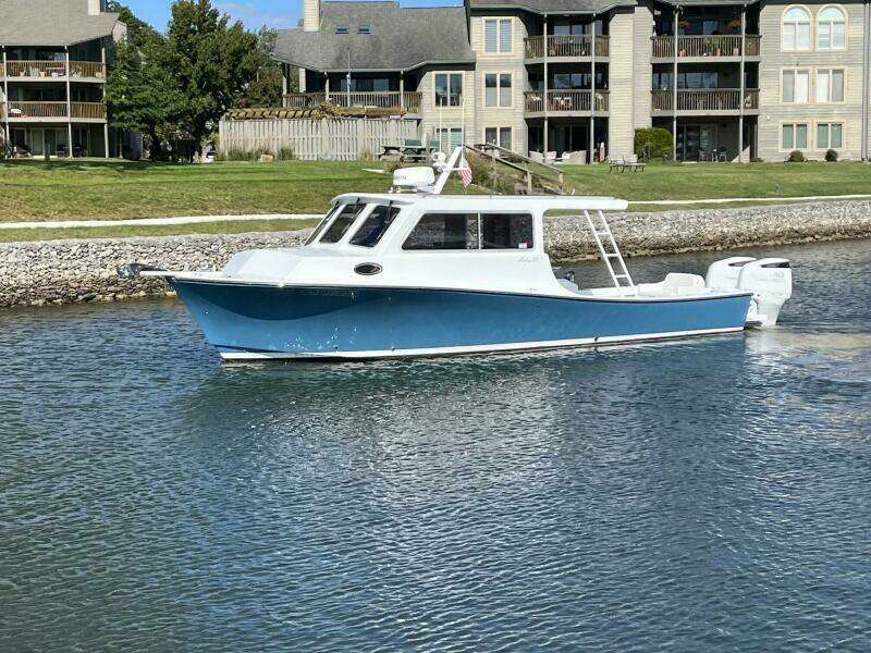 32ft Mabry Yacht For Sale