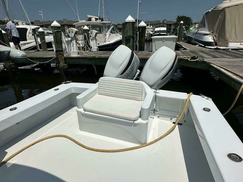 32ft Mabry Yacht For Sale