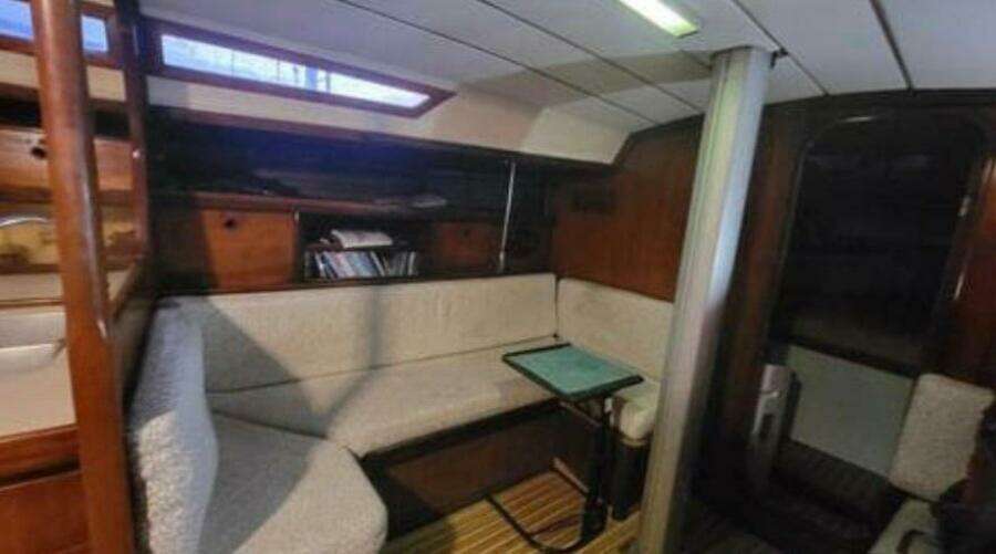 38ft Beneteau Yacht For Sale