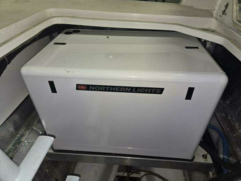 47ft Maine Cat Yacht For Sale