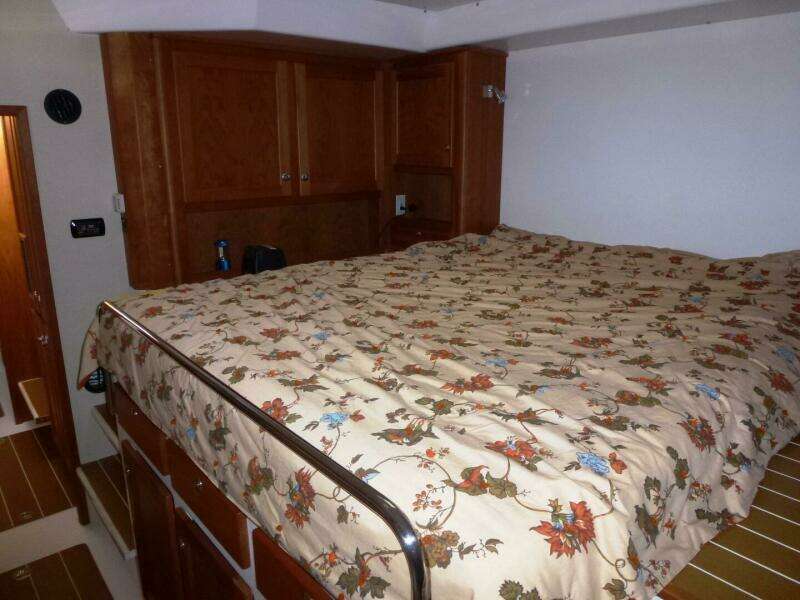 47ft Maine Cat Yacht For Sale