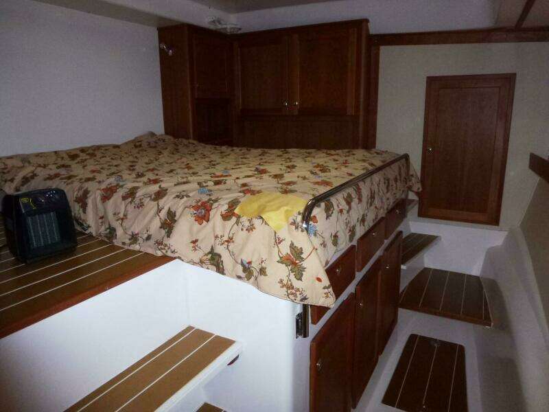 47ft Maine Cat Yacht For Sale