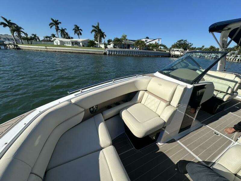 29ft Regal Yacht For Sale