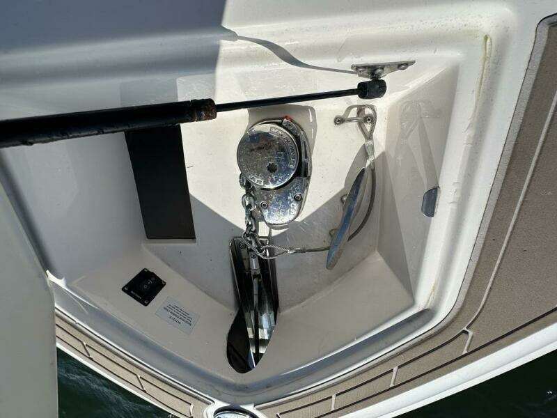 29ft Regal Yacht For Sale