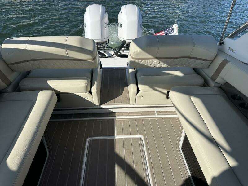 29ft Regal Yacht For Sale