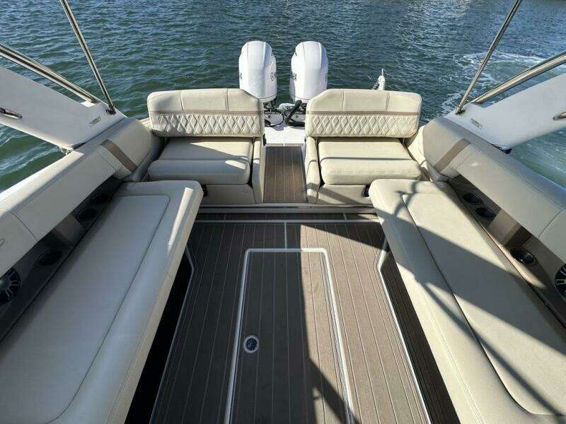 29ft Regal Yacht For Sale