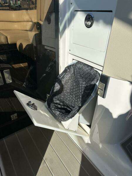 29ft Regal Yacht For Sale