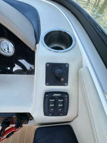 29ft Regal Yacht For Sale