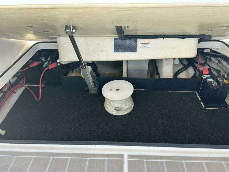 29ft Regal Yacht For Sale