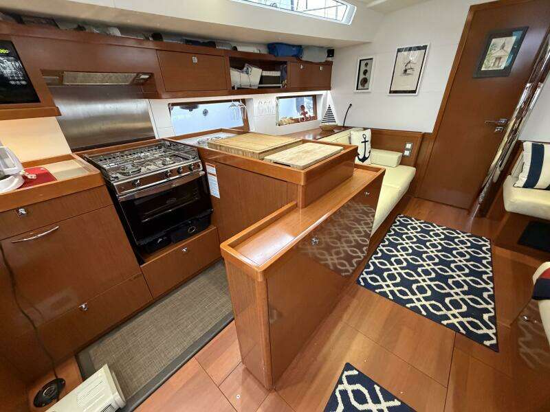 Allure 55ft Beneteau Yacht For Sale