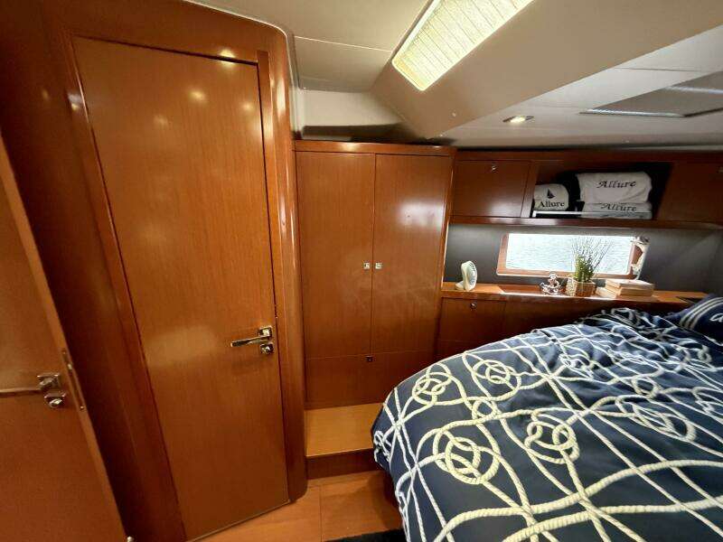 Allure 55ft Beneteau Yacht For Sale