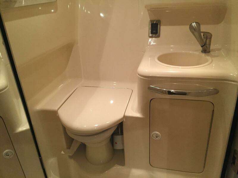 Vamonos 34ft Sea Ray Yacht For Sale