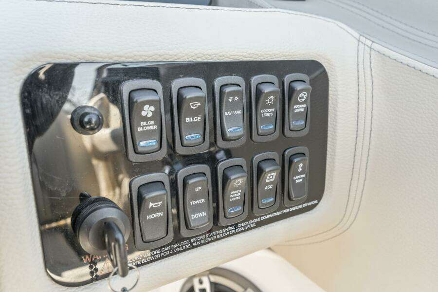 24ft Regal Yacht For Sale