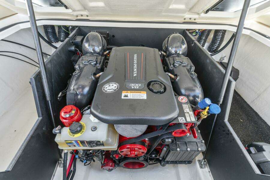 24ft Regal Yacht For Sale