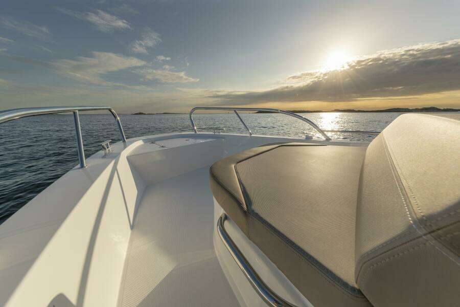 2026 Nimbus Commuter 9 30ft Nimbus Yacht For Sale