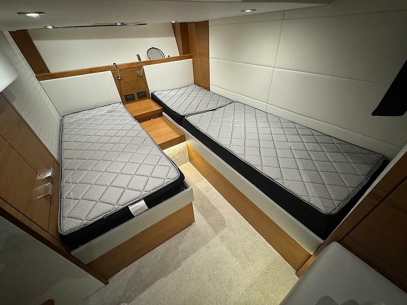 44' 2023 Tiara Yachts 44 Coupe