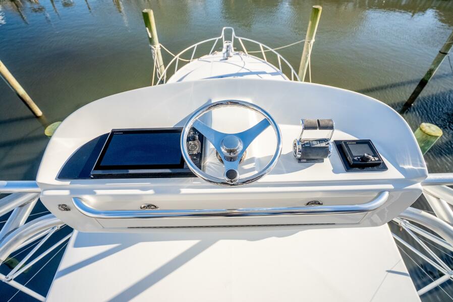 40' 2007 Cabo 40 Express