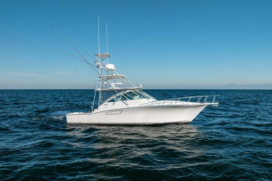MOONDAWG 40ft Cabo Yacht For Sale