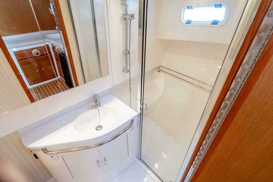 MOONDAWG 40ft Cabo Yacht For Sale